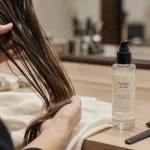 Lissage protéine de soie : cheveux brillants et soin réparateur