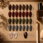 Couleur ongles automne 2025 : bruns cacao, vert olive, effets Jelly et Cat Eye